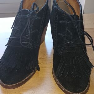 LAST CALL! 1937 suede tie up heel loafers